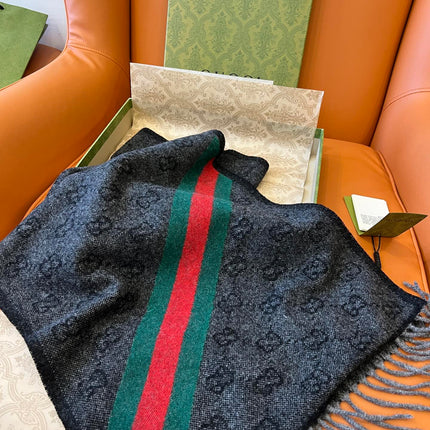 GUCCI 25S SCARF 190 IN WOOL 636371