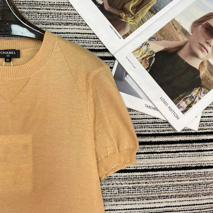 CHANEL 26S SHORT-SLEEVE KNIT TOP 896