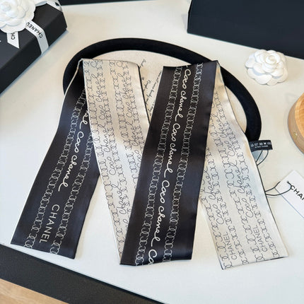 CHANEL 26S TWILLY SCARF 120 IN SILK 395875