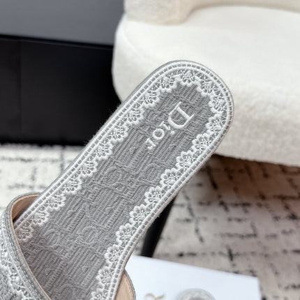 DIOR 26S SLIDES IN GREY EMBOSSED OBLIQUE LACE EMBROIDERY