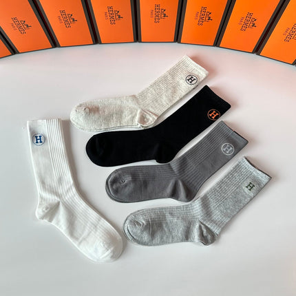 HERMES 26S CREW SOCKS 400157 (1 BOX)