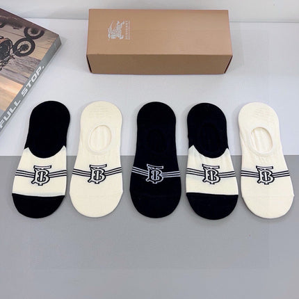 BURBERRY 26S NO-SHOW SOCKS 564681 (1 BOX)