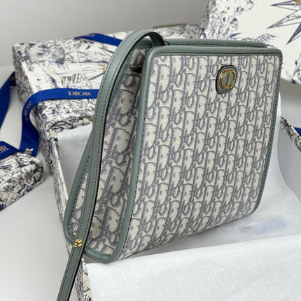 DIOR 25S 30 MONTAIGNE DEA POUCH GRAY OBLIQUE JACQUARD 26 IN CANVAS
