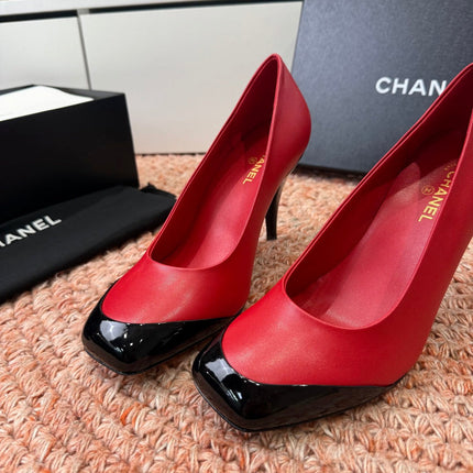 CHANEL 26S SQUARE TOE HIGH HEELS IN RED LAMBSKIN WITH BLACK TOE