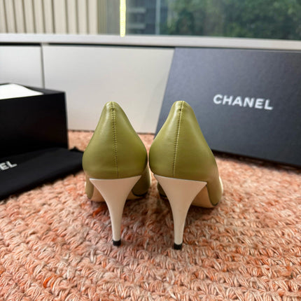 CHANEL 26S SQUARE TOE HIGH HEELS IN OLIVE GREEN LAMBSKIN WITH WHITE TOE