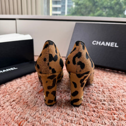 CHANEL 26S HIGH HEELS IN BROWN PONY HAIR WITH LEOPARD-PRINT