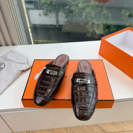 HM 26S DESTIN MULES IN CHOCOLATE BROWN CROCODILE-EFFECT LEATHER