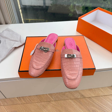 HM 26S DESTIN MULES IN PASTEL PINK CROCODILE-EFFECT LEATHER