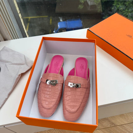 HM 26S DESTIN MULES IN PASTEL PINK CROCODILE-EFFECT LEATHER