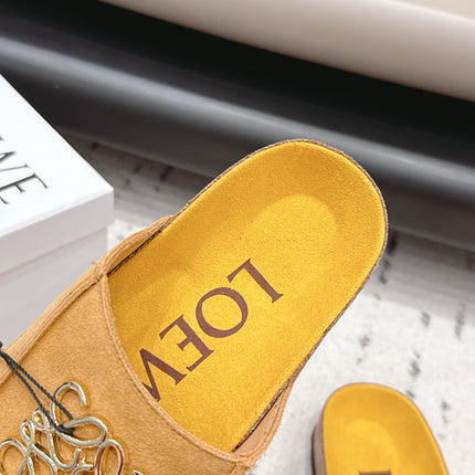 LOEWE 26S FLAT SANDALS IN GOLD YELLOW LOGO GOLD HARDWARE