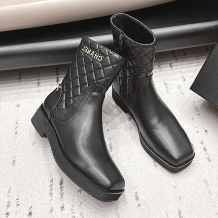 CHANEL 26S ANKLE BOOTS 40MM IN BLACK CALFSKIN AND QUILTED