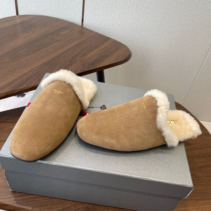 PRADA 25S CLOGS IN LIGHT BROWN SUEDE FUR-LINED