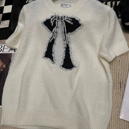 CHANEL 26S SHORT-SLEEVE CREW-NECK SWEATER 1758