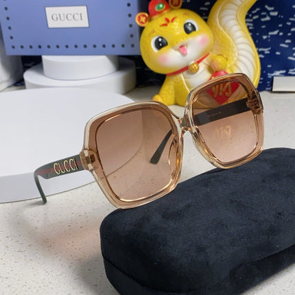 GUCCI 26S SQUARE FRAME IN ACETATE 424619