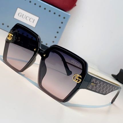 GUCCI 26S OVERSIZED SQUARE FRAME IN ACETATE 424515