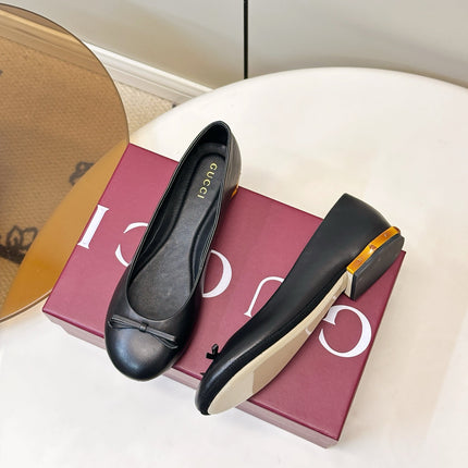 GUCCI 26S ROUND TOE BALLET FLATS IN BLACK LAMBSKIN