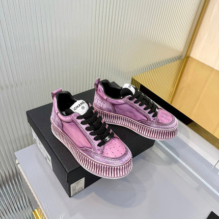 CHANEL 26S LOW-TOP SNEAKERS IN PURPLE PINK GRAFFITI PATTERN CALFSKIN