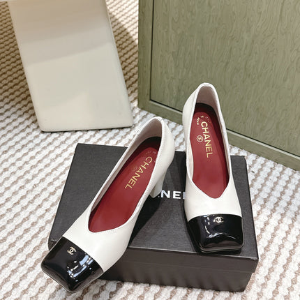 CHANEL 25S SQUARE-TOE HIGH HEELS 90MM IN WHITE AND BLACK CALFSKIN
