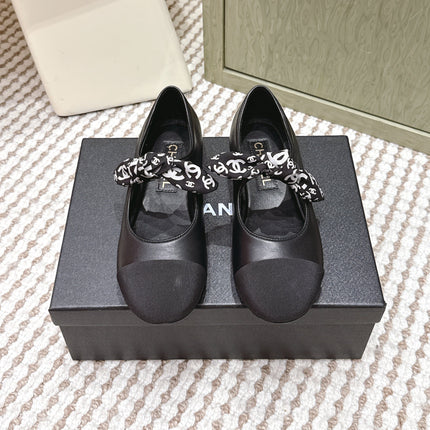 CHANEL 25S MARY JANES IN BLACK SHEARLING AND GROS GRAIN