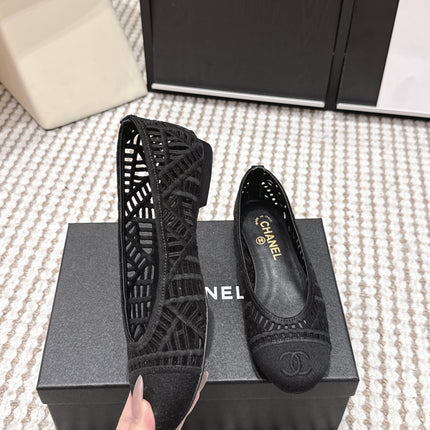 CHANEL 26S BALLET FLATS IN BLACK MESH AND FABRIC