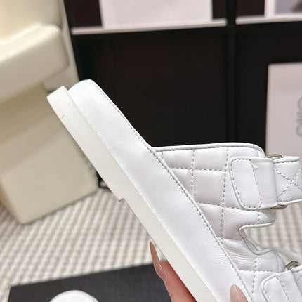CHANEL 26S SANDALS IN WHITE CALFSKIN