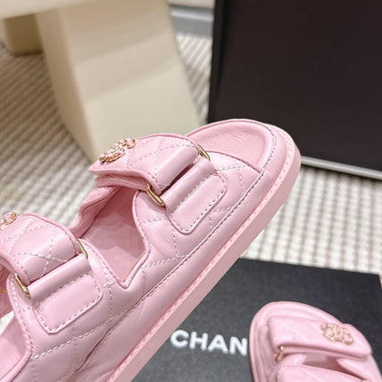 CHANEL 26S QUILTED DAD SANDALS IN LIGHT PINK CALFSKIN