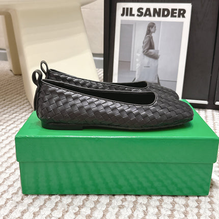BOTTEGA VENETA 26S SQUARE-TOE FLATS IN BLACK TECHNICAL WOVEN LAMBSKIN
