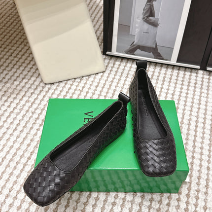 BOTTEGA VENETA 26S SQUARE-TOE FLATS IN BLACK TECHNICAL WOVEN LAMBSKIN