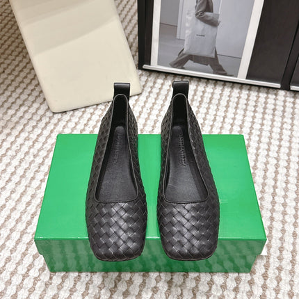 BOTTEGA VENETA 26S SQUARE-TOE FLATS IN BLACK TECHNICAL WOVEN LAMBSKIN