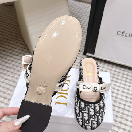 DIOR 26S CLOSED-TOE LOW-HEEL MULE IN BLUE OBLIQUE JACQUARD WITH BOW