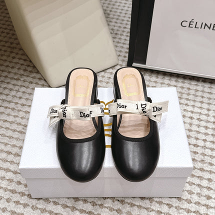 DIOR 26S CLOSED-TOE LOW-HEEL MULE IN BLACK CALFSKIN WITH BOW