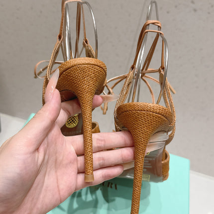 AQUAZZURA 26S HIGH-HEEL SANDALS 100 MM IN BROWN WOVEN RAFFIA
