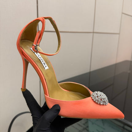 AQUAZZURA 26S POINTED-TOE PUMPS 105 MM IN LIGHT ORANGE SATIN