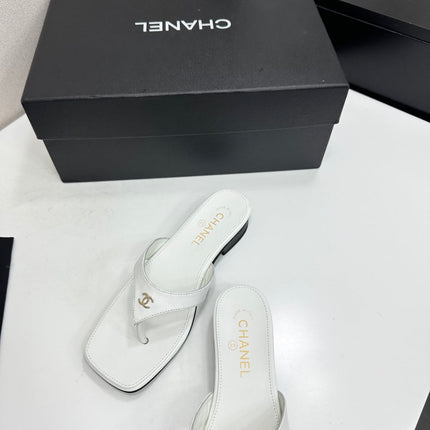 CHANEL 26S THONG SANDALS IN WHITE LAMBSKIN