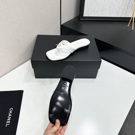 CHANEL 26S THONG SANDALS IN WHITE LAMBSKIN