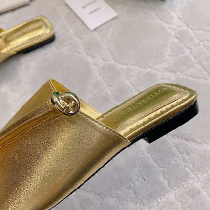 BOTTEGA VENETA 26S FLAT THONG SANDALS IN GOLD LAMBSKIN