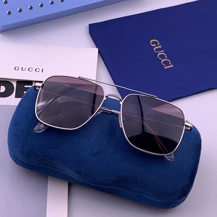 GUCCI 26S RECTANGULAR FRAME IN METAL 424707