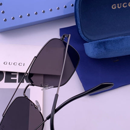 GUCCI 26S RECTANGULAR FRAME IN METAL 424708