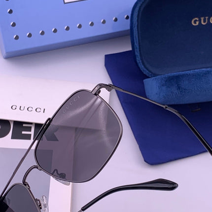 GUCCI 26S RECTANGULAR FRAME IN METAL 424708