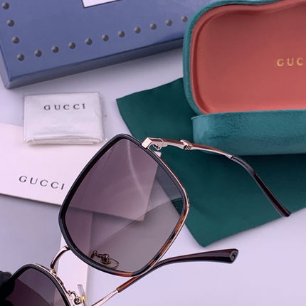 GUCCI 26S SQUARE FRAME IN ACETATE 426561