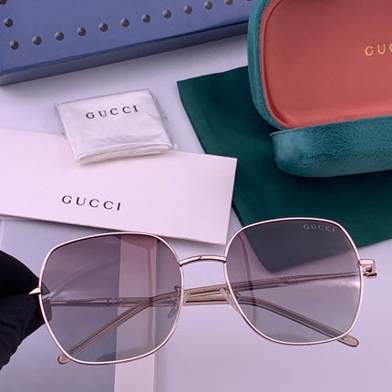 GUCCI 26S SQUARE FRAME IN METAL 426566