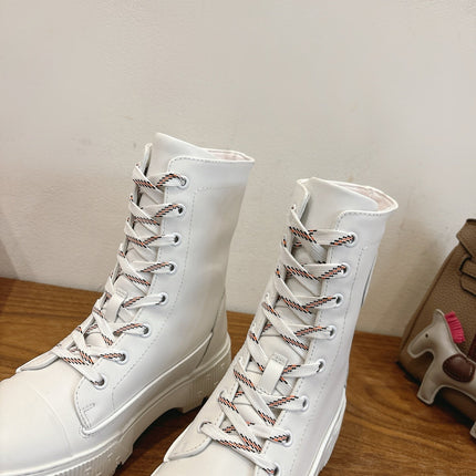 HM 26S LACE-UP ANKLE BOOTS IN WHITE LAMBSKIN
