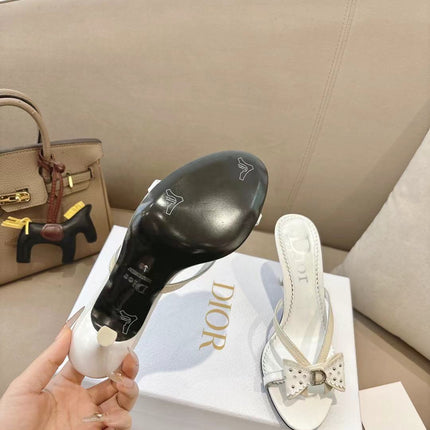 DIOR 26S KITTEN HEEL SANDALS 85MM IN WHITE CALFSKIN BOW STUDDED