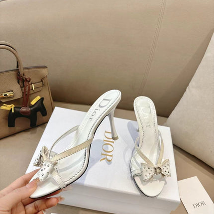 DIOR 26S KITTEN HEEL SANDALS 85MM IN WHITE CALFSKIN BOW STUDDED