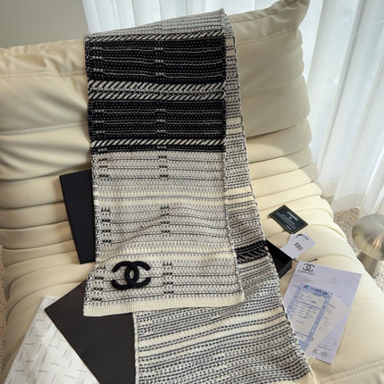 CHANEL 26S SCARF 190 IN CASHMERE 509293