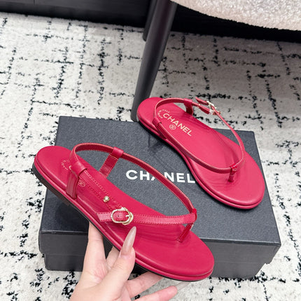 CHANEL 26S THONG SANDALS IN RED CALFSKIN WITH GOLD HARDWARE