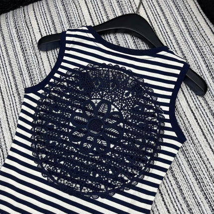 SLEEVELESS TOP WITH RAISED EMBROIDERY AND CREW NECK 267982