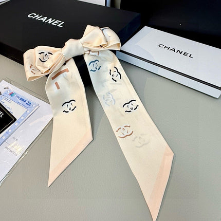 CHANEL 26S TWILLY SCARF 120 IN SILK 511256