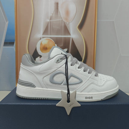 DIOR 26S LOW-TOP SNEAKER IN WHITE AND GREY CALFSKIN