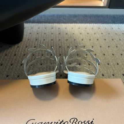 GIANVITO ROSSI 26S SANDALS IN WHITE LAMBSKIN